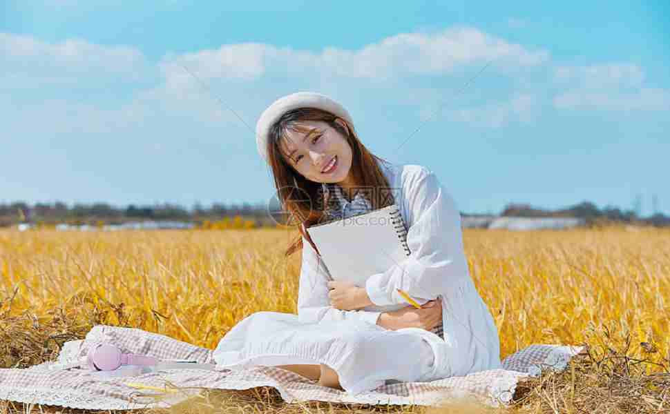 西瓜从六楼扔下竟完好无损，雷军说的“防弹涂层”到底是什么？